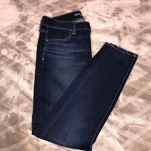 Women’s jeans